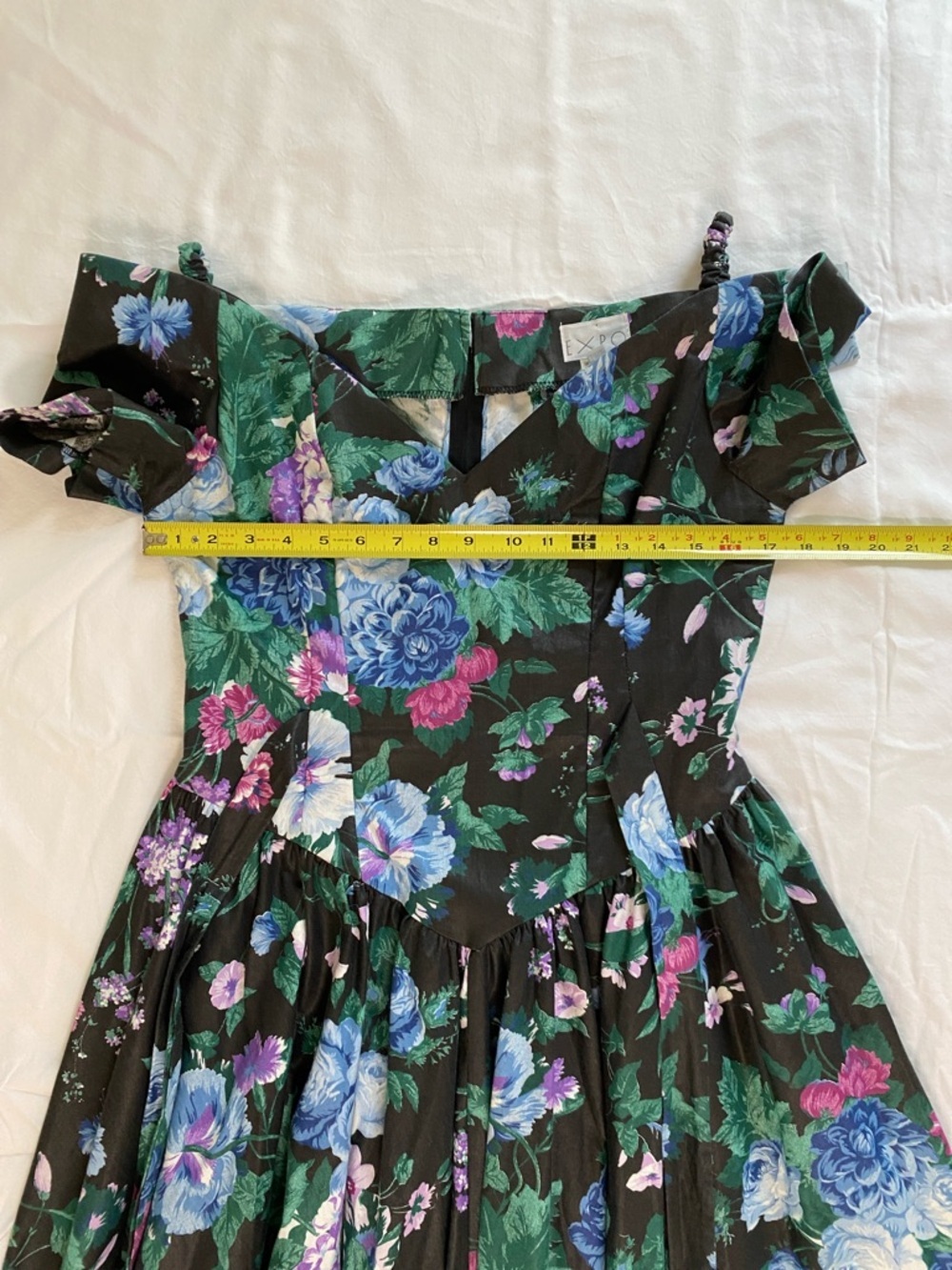 Vintage Expo Black Floral Off-Shoulder Dress with Puffed Sleeves - Picture 13 of 15
